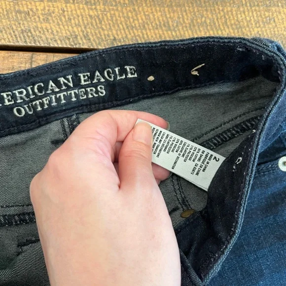 American Eagle Outfitters Women's Dark Blue Jean Shorts - Picture 2 of 3